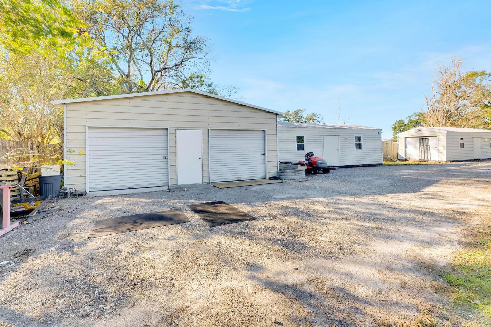 5201 PLESS RD, PLANT CITY, FL, 33565