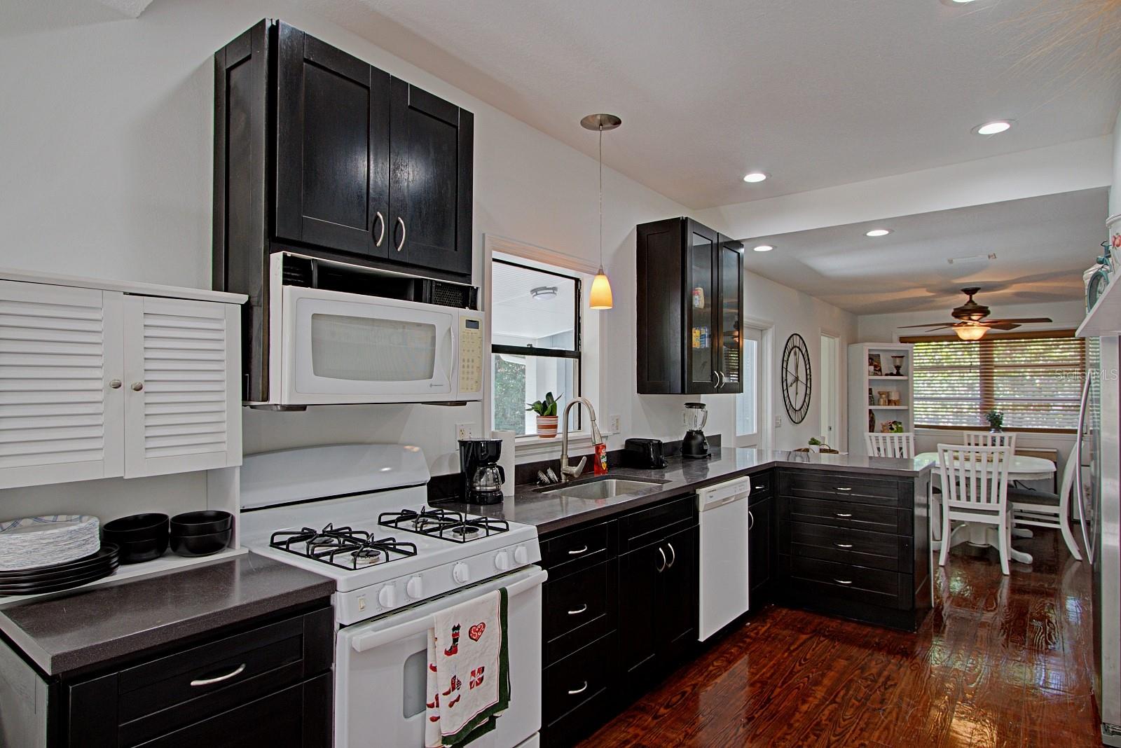 360 W CENTRAL AVE, ORANGE CITY, FL, 32763