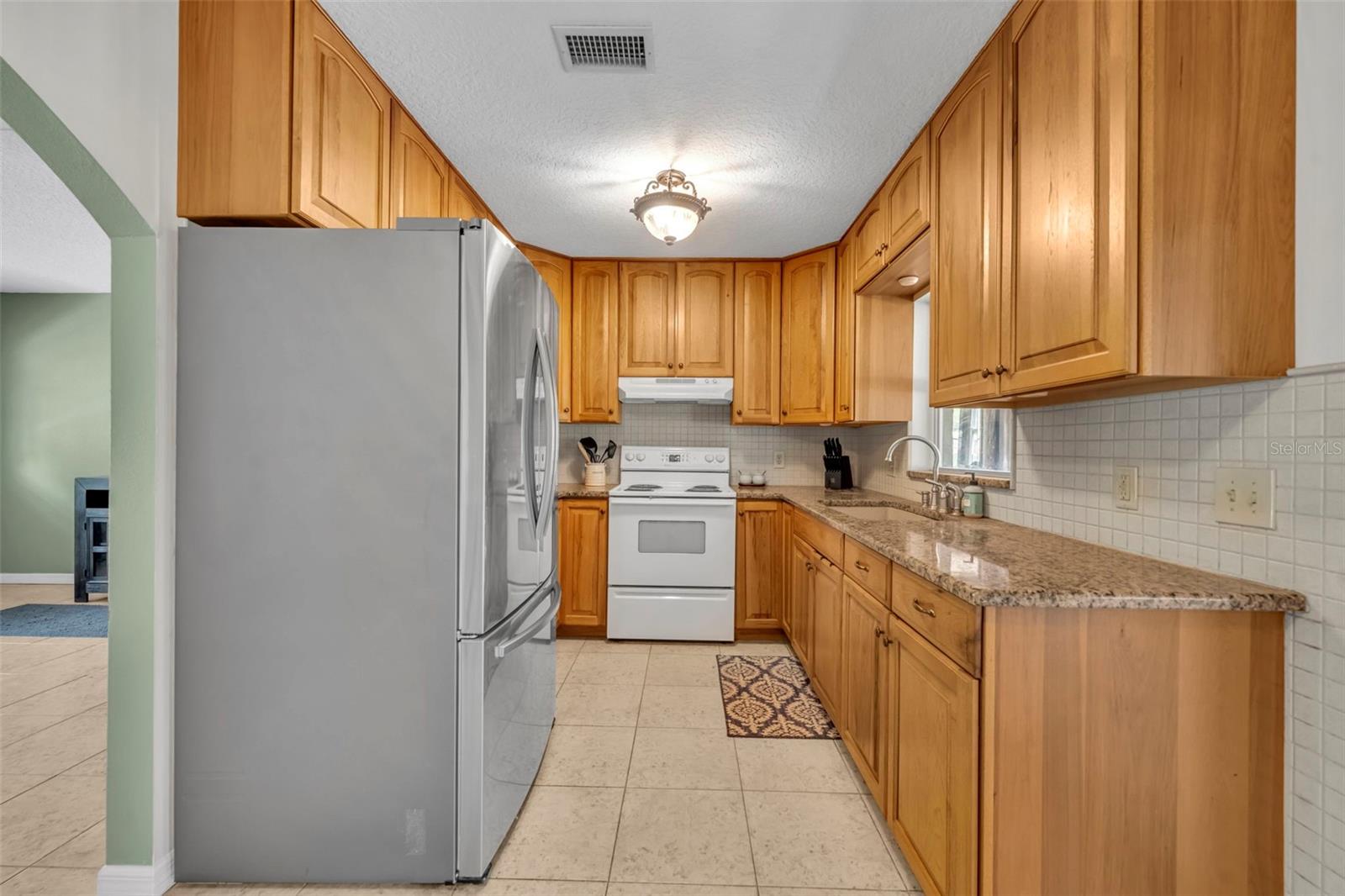 430 CYPRESS ISLES RD, OSTEEN, FL, 32764