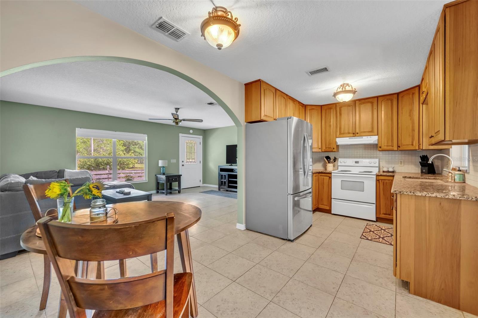 430 CYPRESS ISLES RD, OSTEEN, FL, 32764