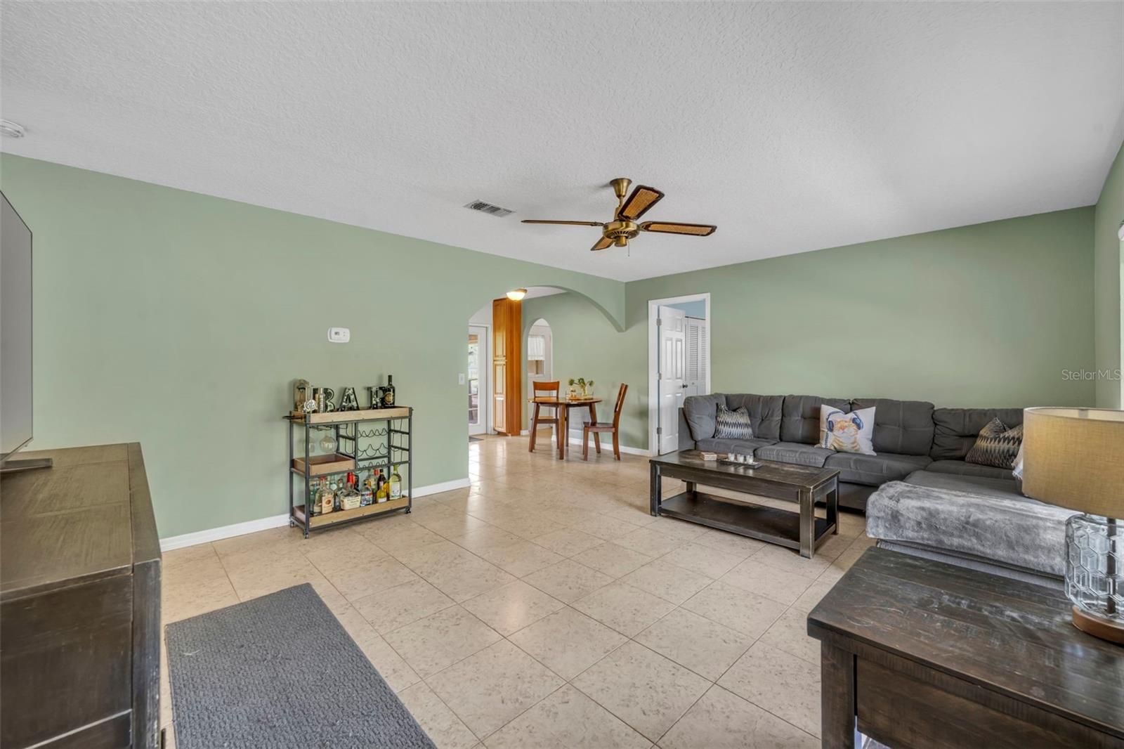 430 CYPRESS ISLES RD, OSTEEN, FL, 32764