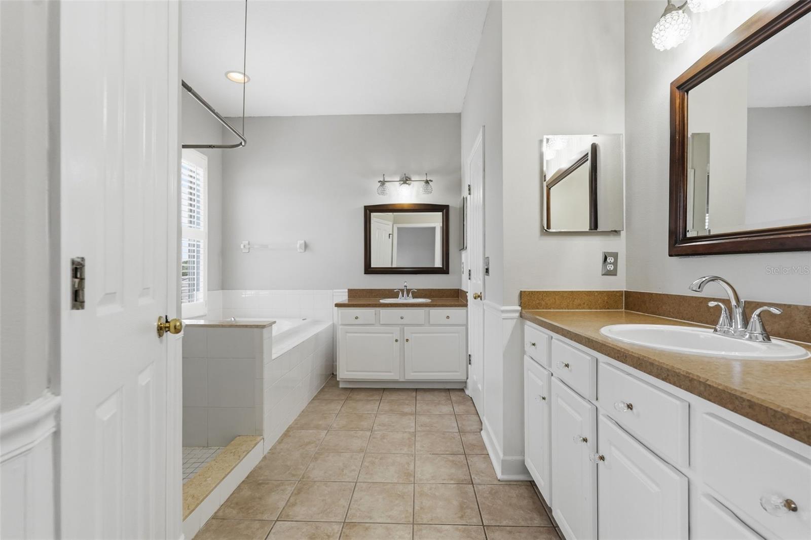10111 HAYFIELD WAY, TAMPA, FL, 33626