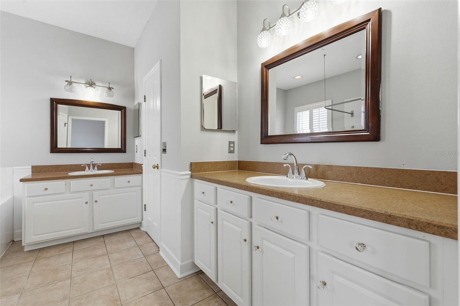 10111 HAYFIELD WAY, TAMPA, FL, 33626