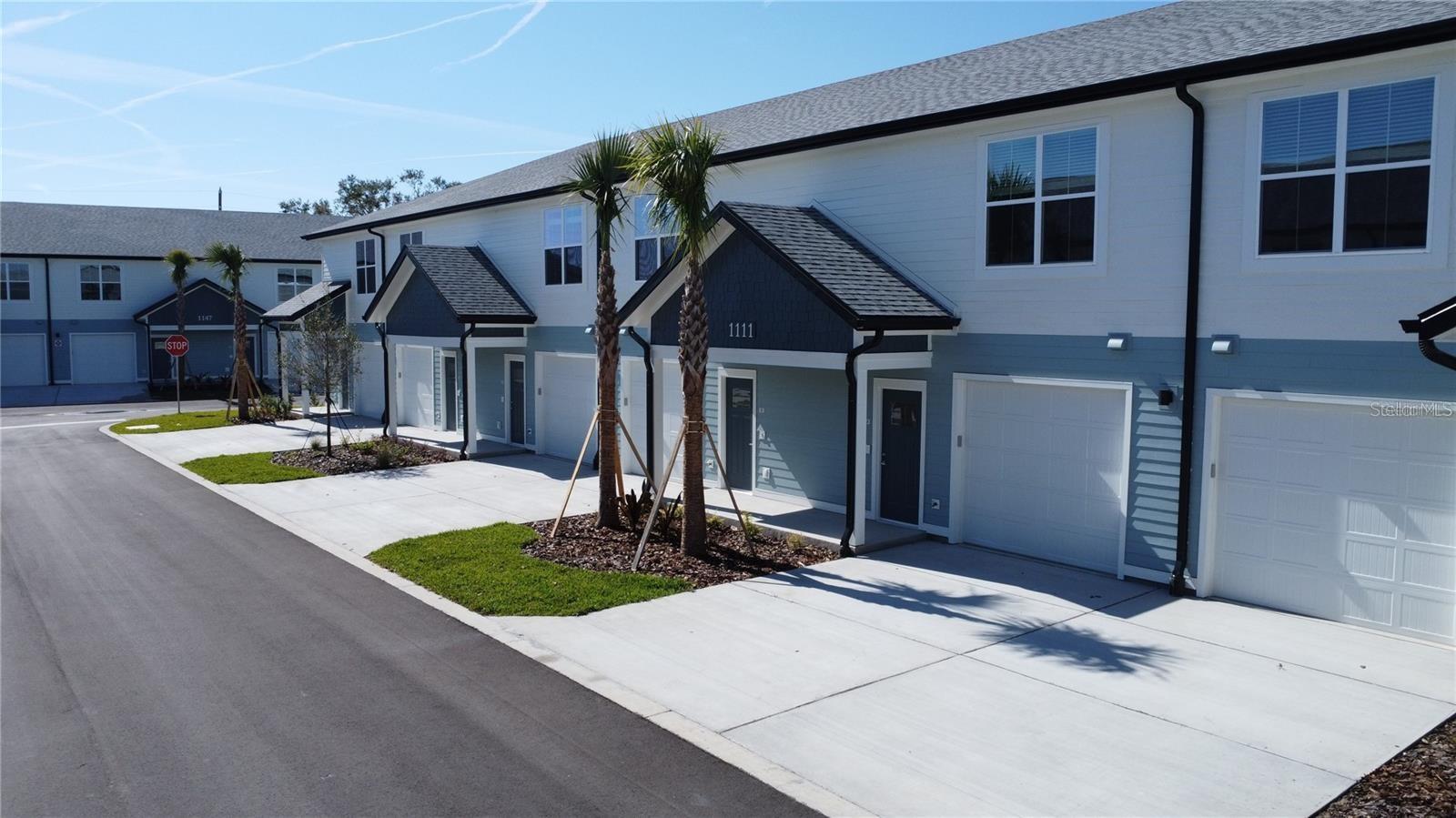 1019 E CAROLINE ST, TAVARES, FL, 32778
