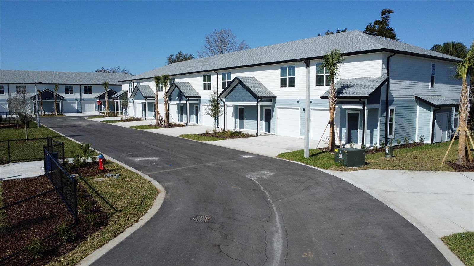 1019 E CAROLINE ST, TAVARES, FL, 32778