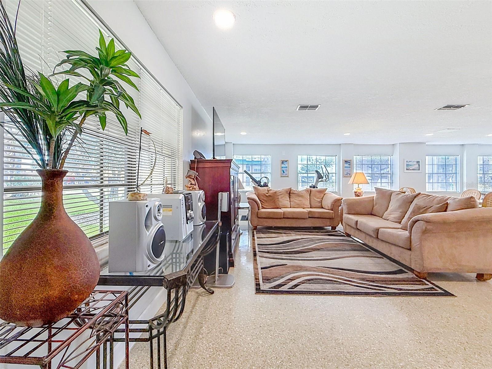 460 S PAULA DR #107, DUNEDIN, FL, 34698