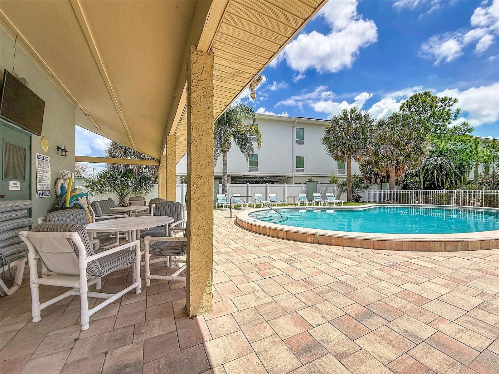 460 S PAULA DR #107, DUNEDIN, FL, 34698