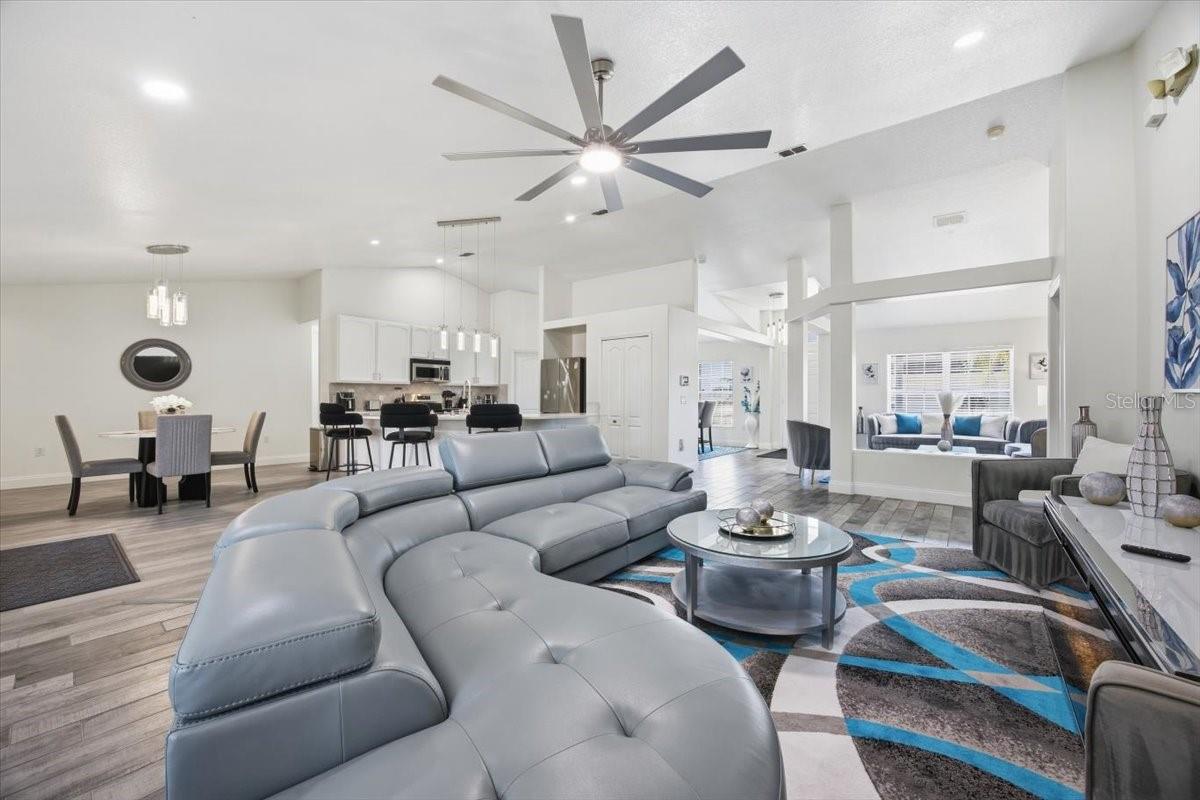 437 GRAND RESERVE DR, DAVENPORT, FL, 33837