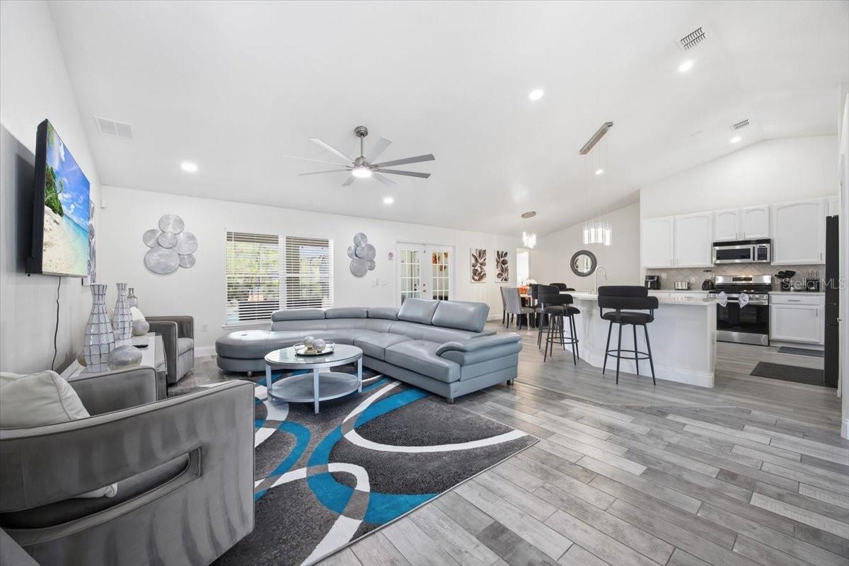 437 GRAND RESERVE DR, DAVENPORT, FL, 33837