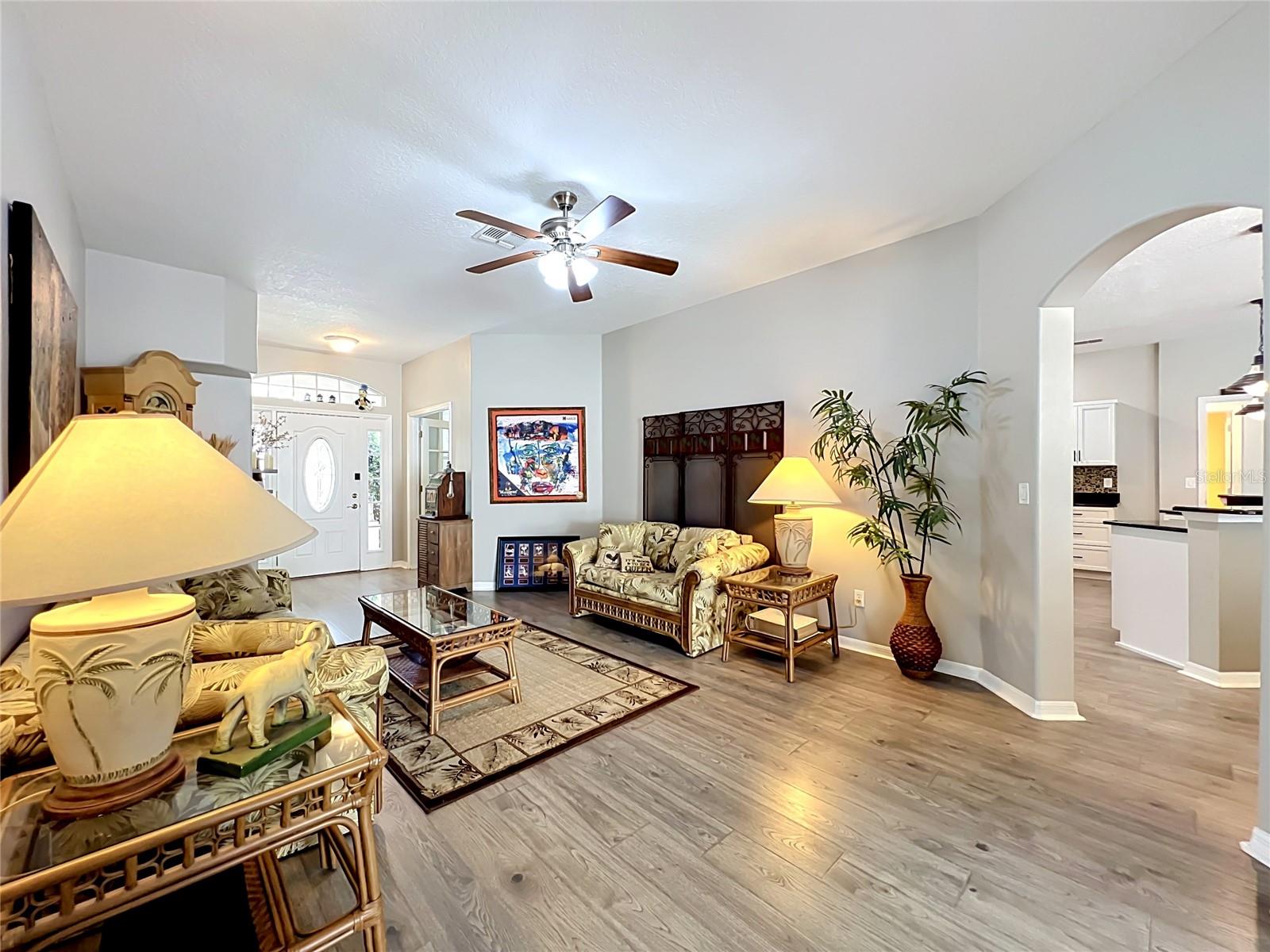 3755 FALLSCREST CIR, CLERMONT, FL, 34711