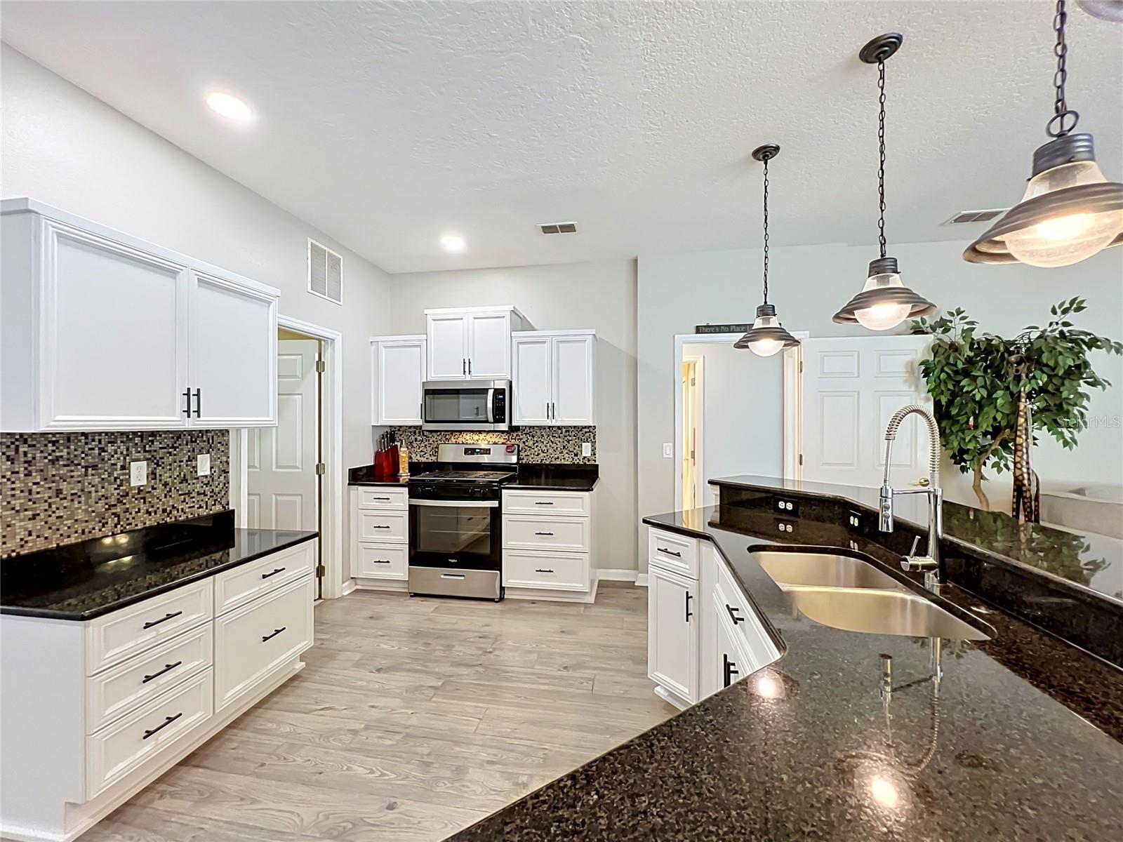 3755 FALLSCREST CIR, CLERMONT, FL, 34711