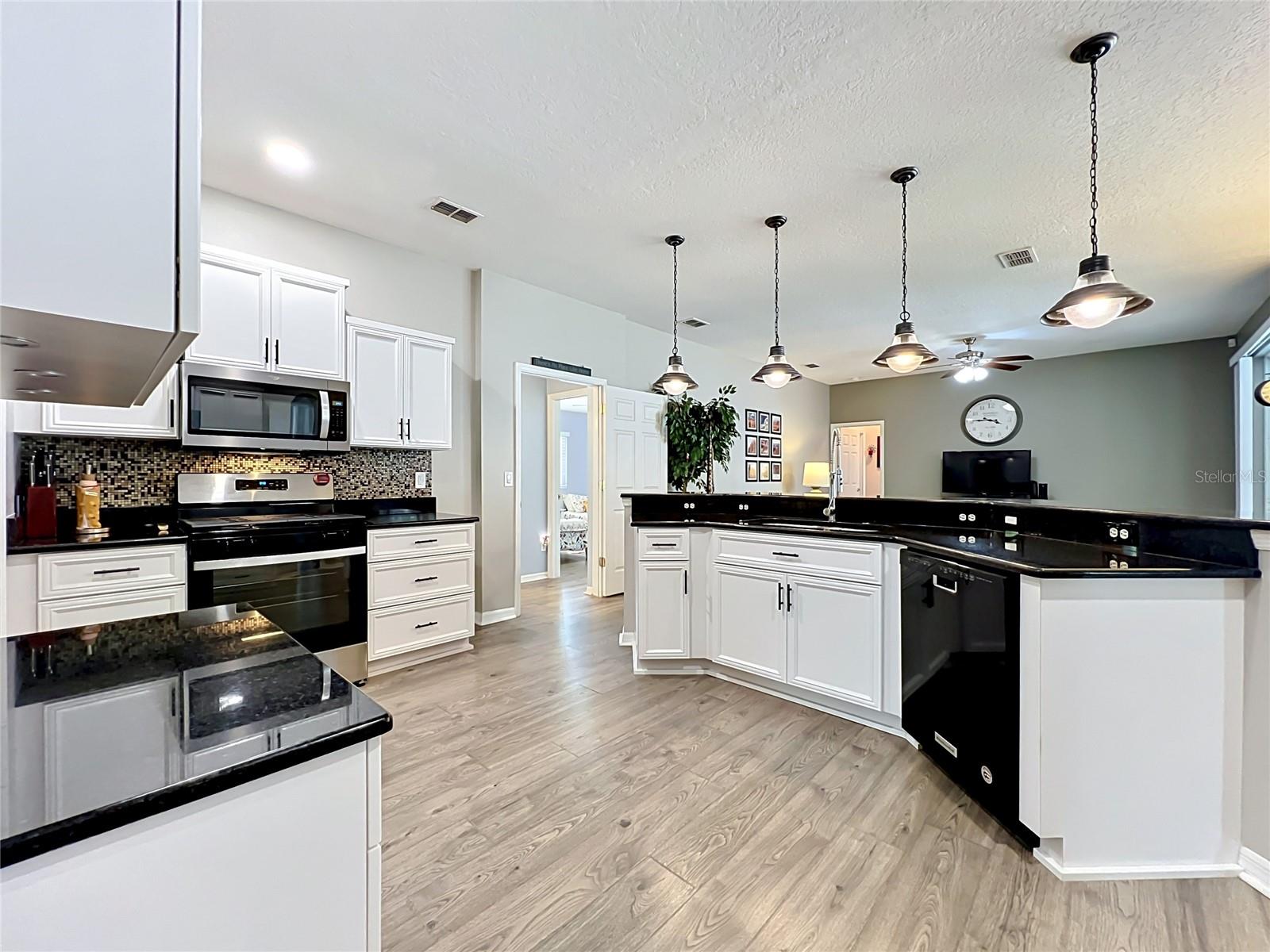 3755 FALLSCREST CIR, CLERMONT, FL, 34711
