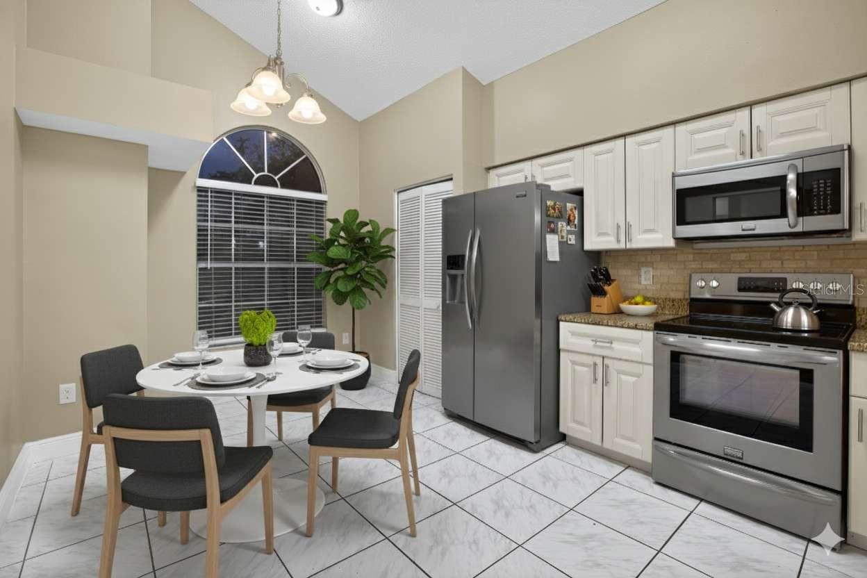 12004 W POND WAY, TAMPA, FL, 33635