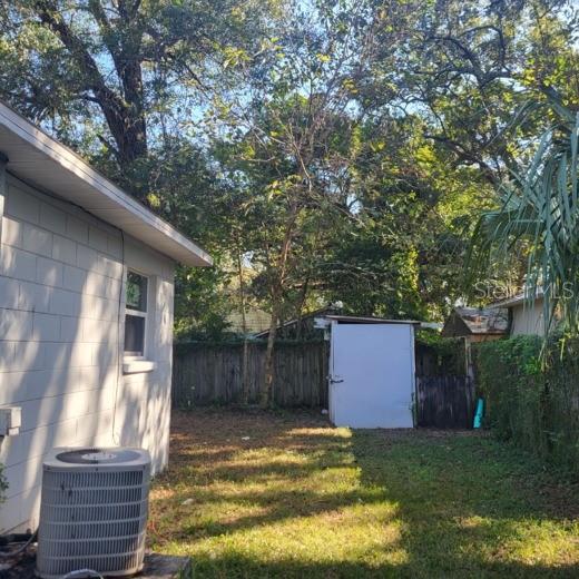 8215 KLONDYKE ST #B, TAMPA, FL, 33604