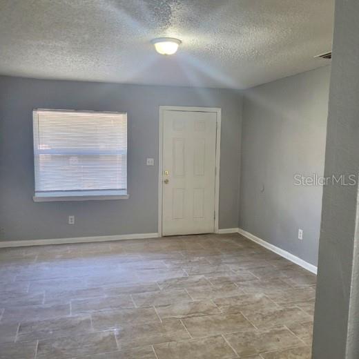 8215 KLONDYKE ST #B, TAMPA, FL, 33604