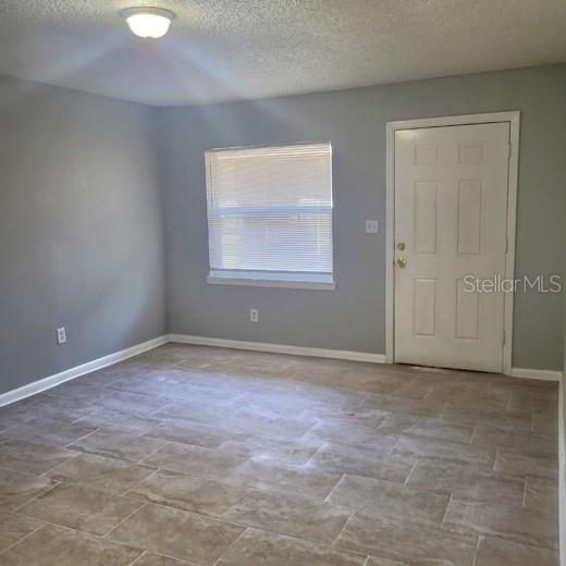 8215 KLONDYKE ST #B, TAMPA, FL, 33604