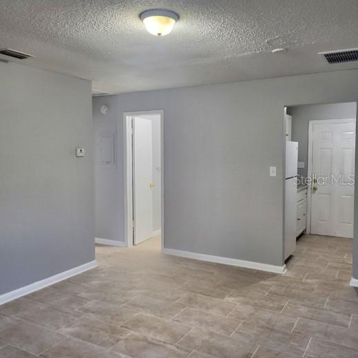 8215 KLONDYKE ST #B, TAMPA, FL, 33604