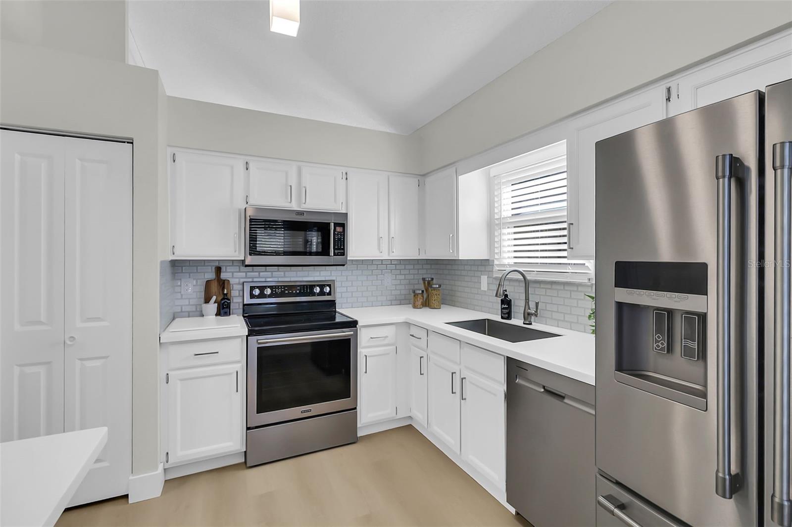 1870 SPRINGBUSH LN, CLEARWATER, FL, 33763