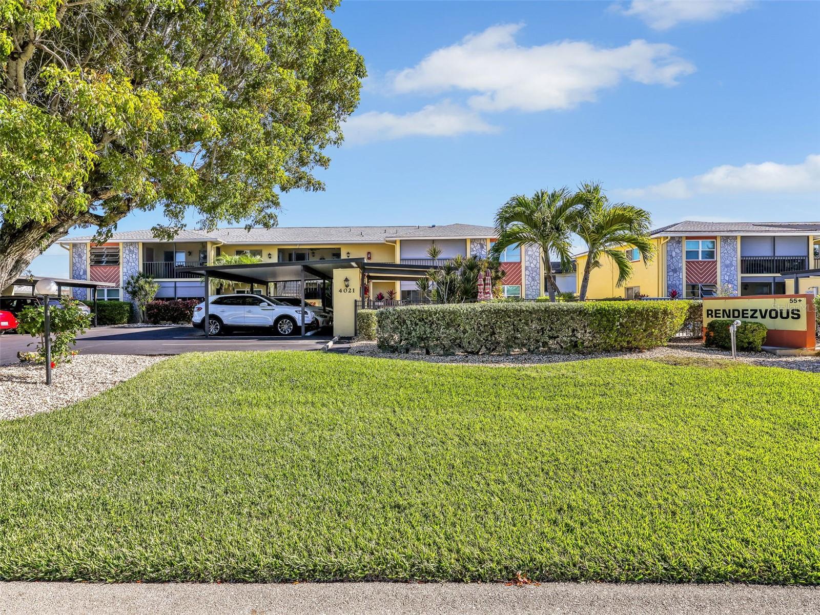 4021 SE 19TH AVE #201, CAPE CORAL, FL, 33904