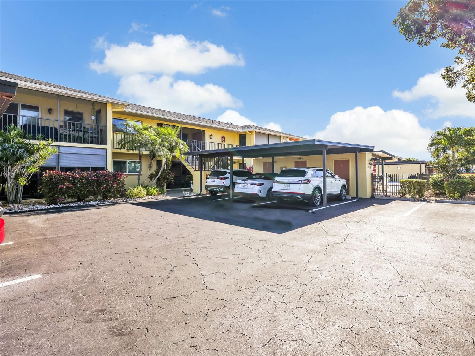 4021 SE 19TH AVE #201, CAPE CORAL, FL, 33904