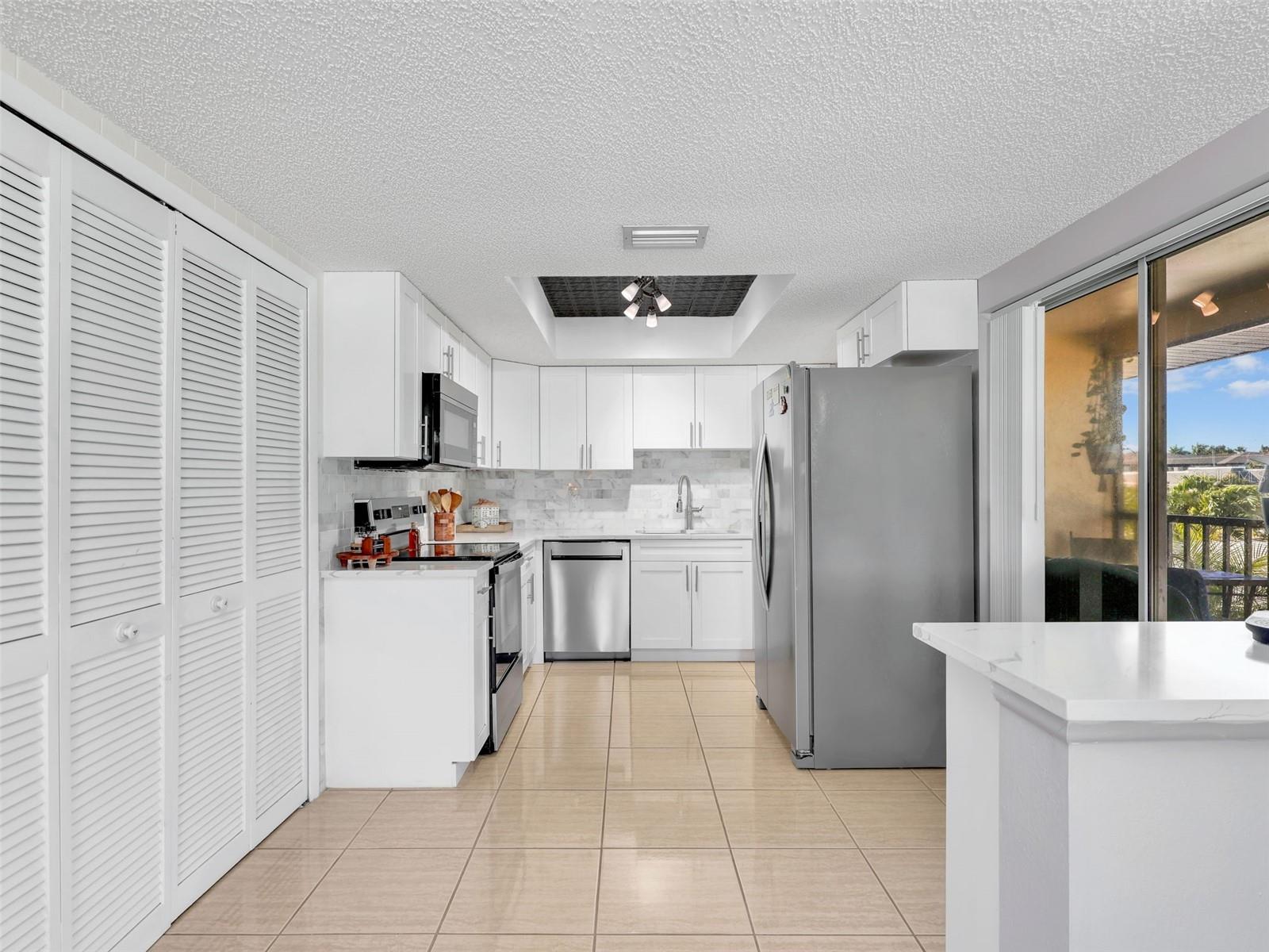 4021 SE 19TH AVE #201, CAPE CORAL, FL, 33904