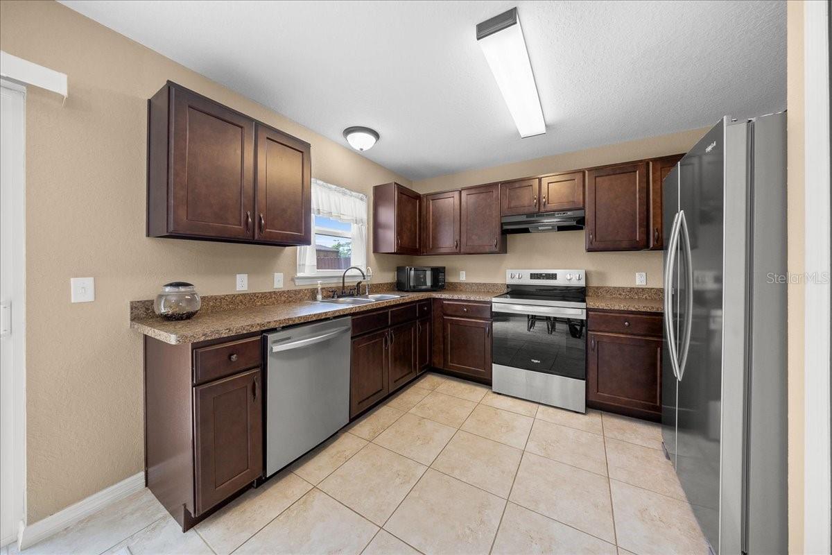 176 JUNIPER LOOP CIR, OCALA, FL, 34480