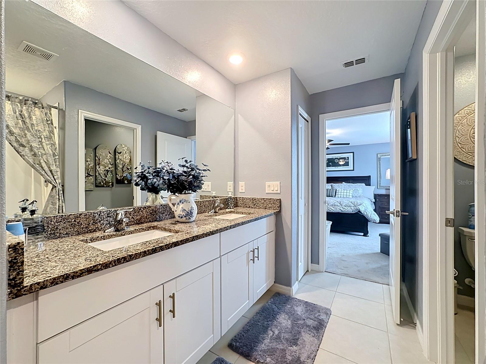 5519 BLUE AZURE DR, WIMAUMA, FL, 33598