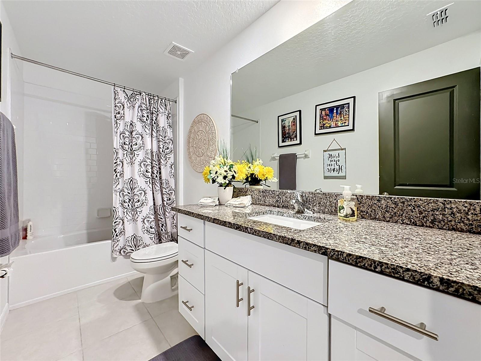5519 BLUE AZURE DR, WIMAUMA, FL, 33598