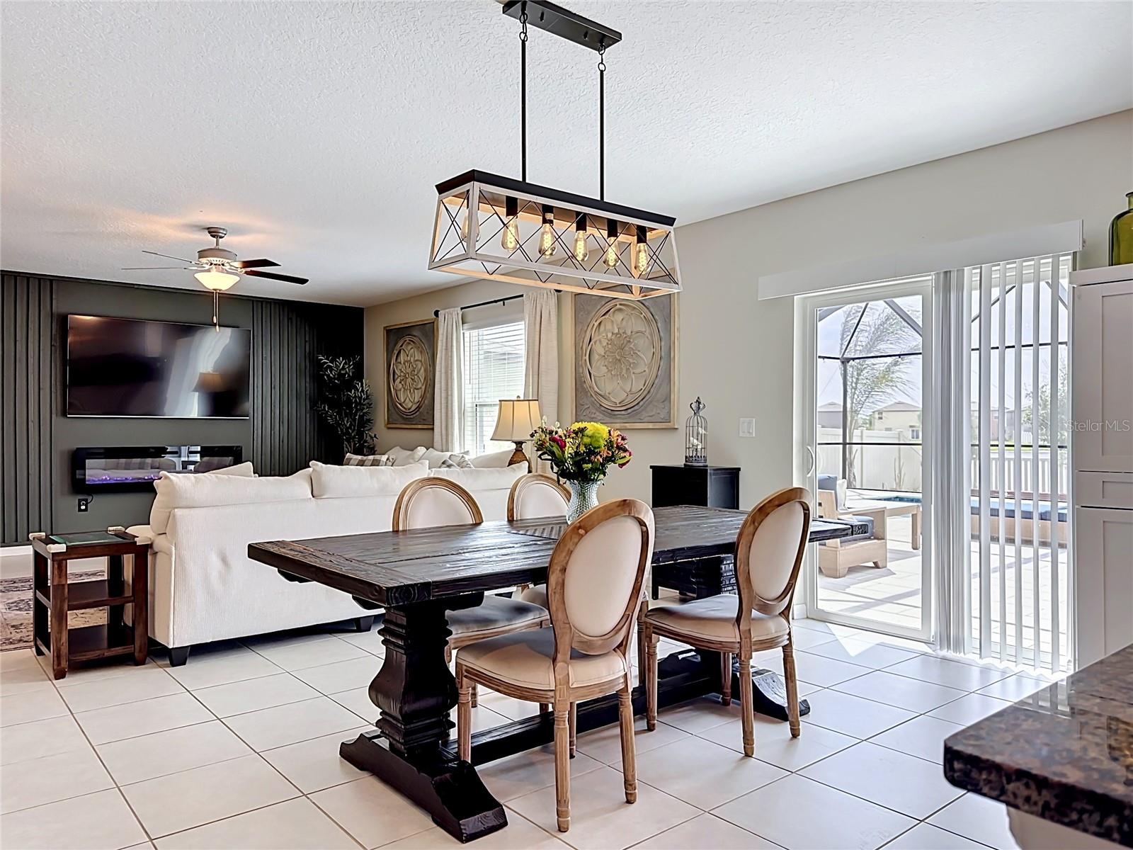 5519 BLUE AZURE DR, WIMAUMA, FL, 33598