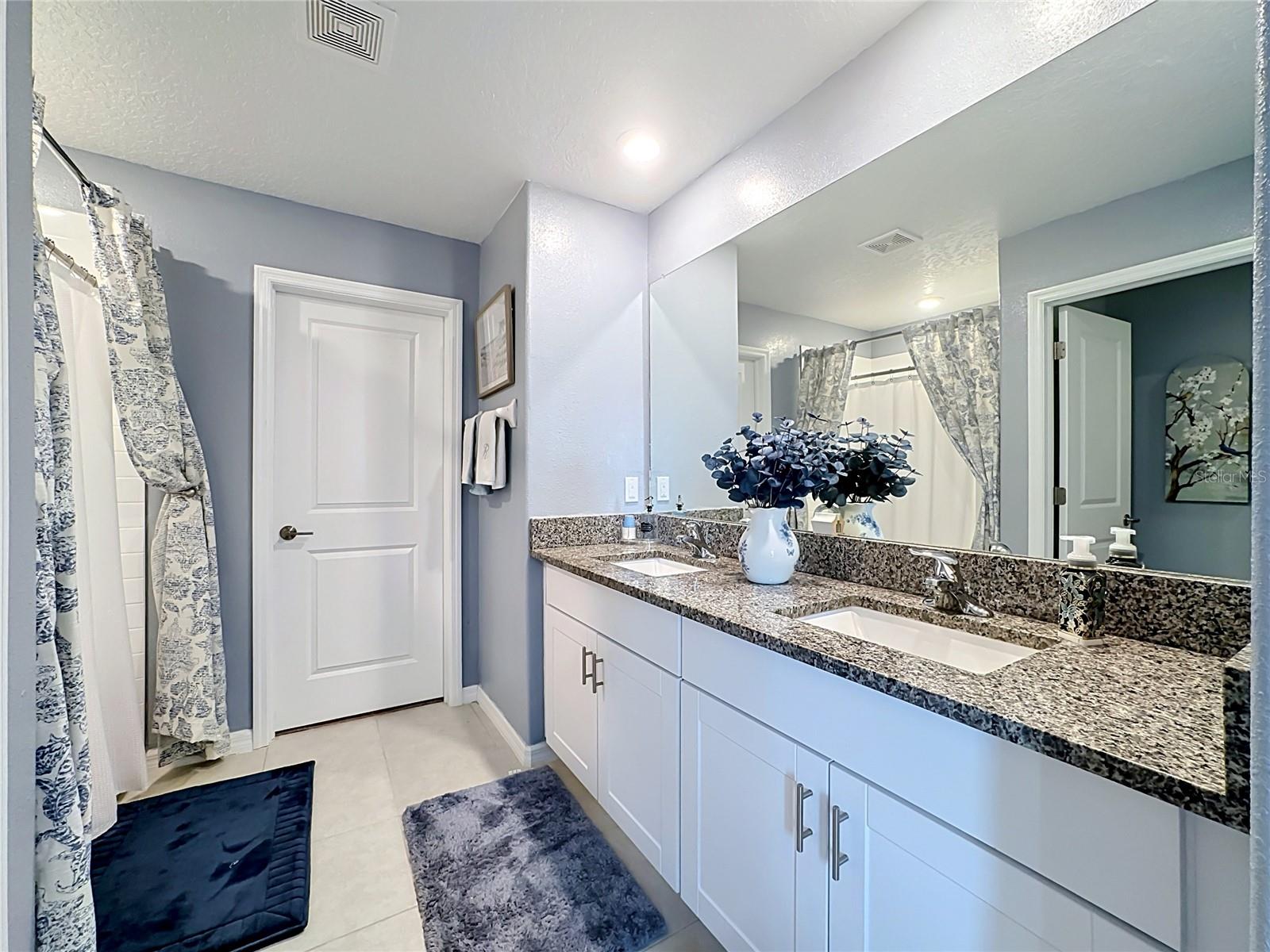 5519 BLUE AZURE DR, WIMAUMA, FL, 33598