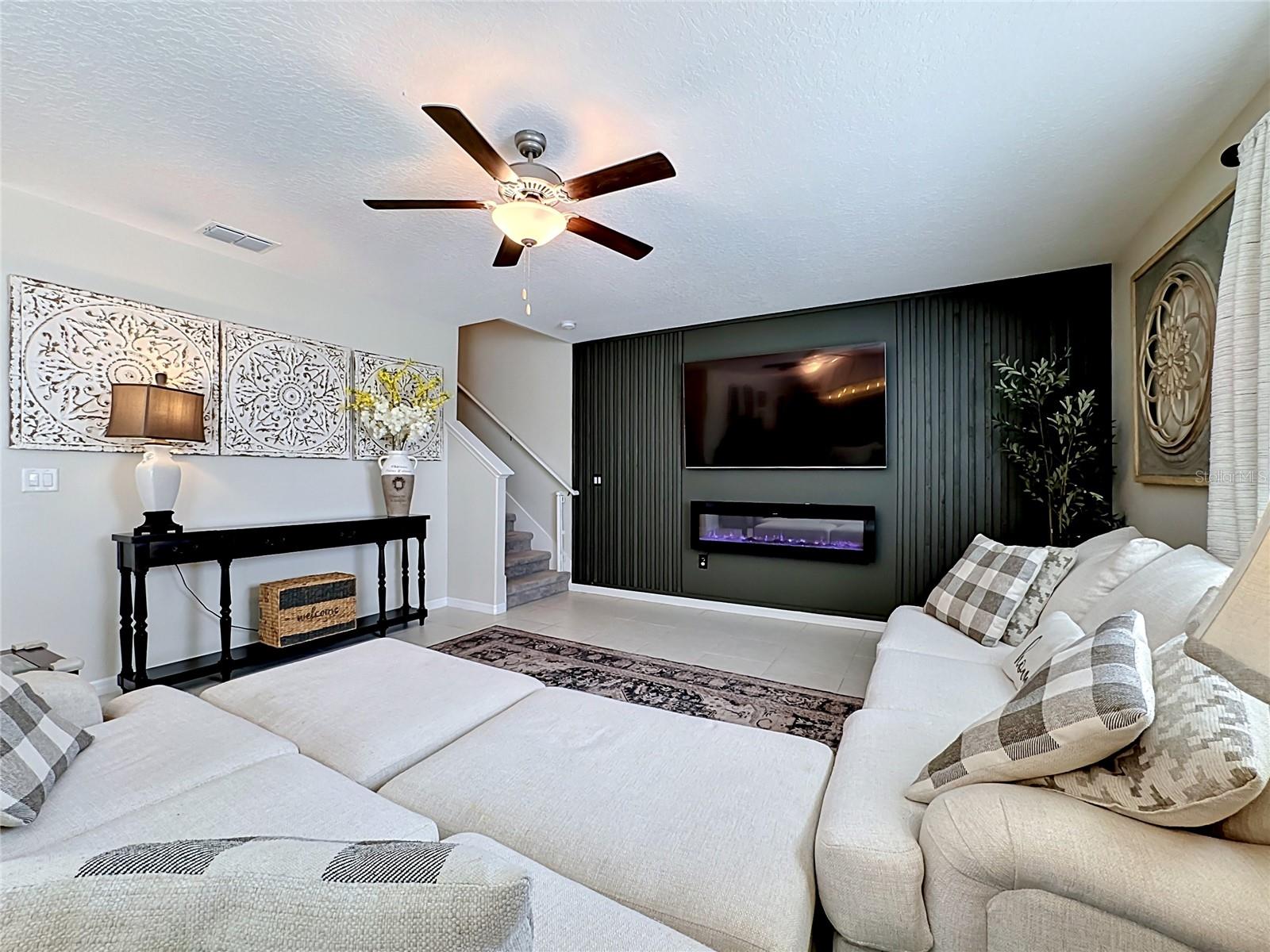 5519 BLUE AZURE DR, WIMAUMA, FL, 33598