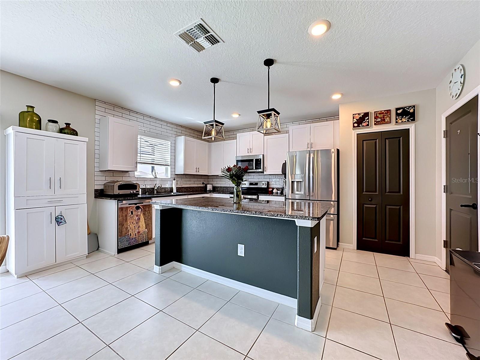 5519 BLUE AZURE DR, WIMAUMA, FL, 33598