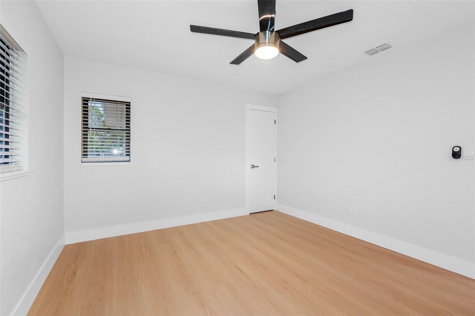 1005 APACHE TRL, CLEARWATER, FL, 33755