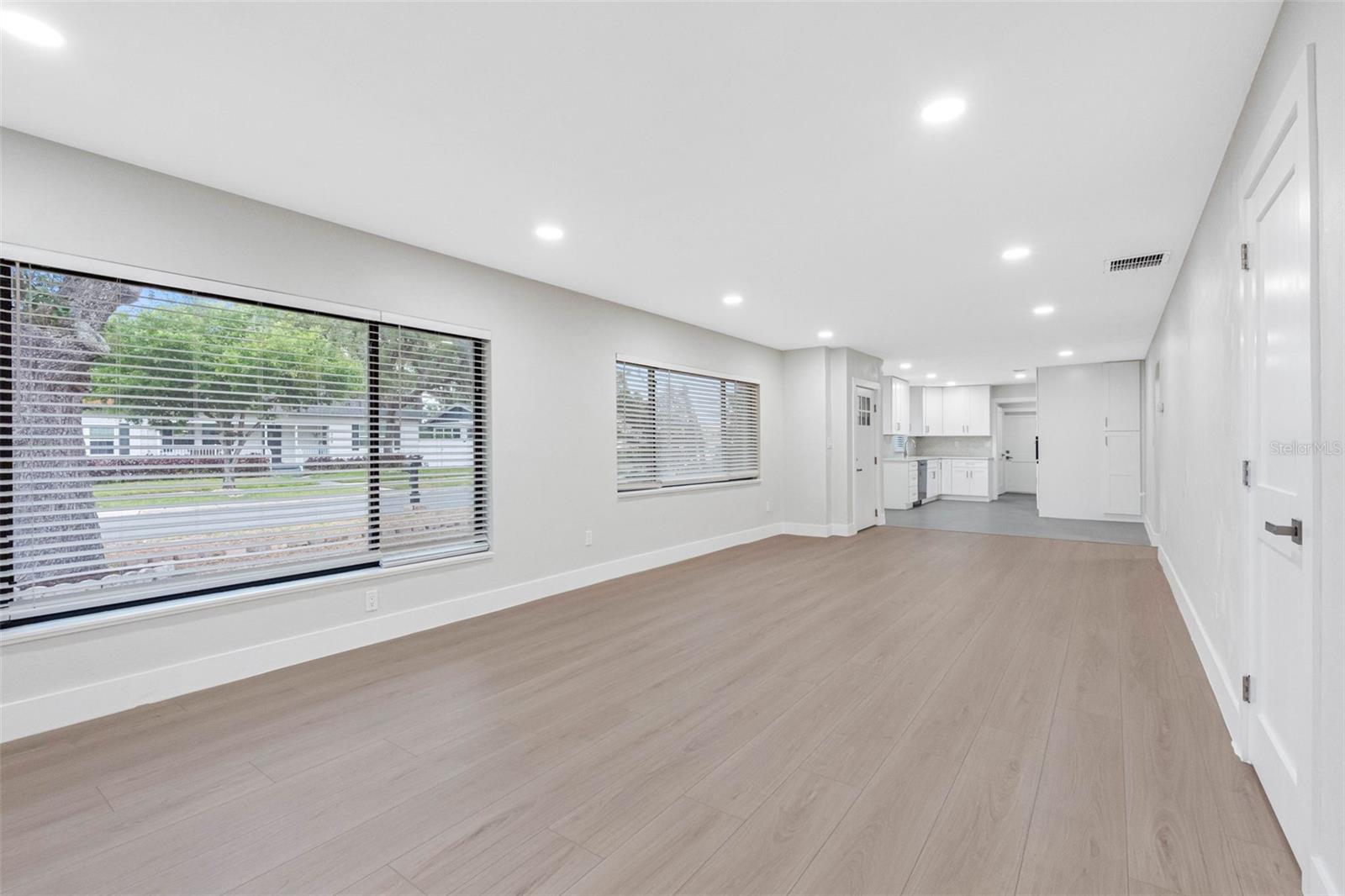1005 APACHE TRL, CLEARWATER, FL, 33755
