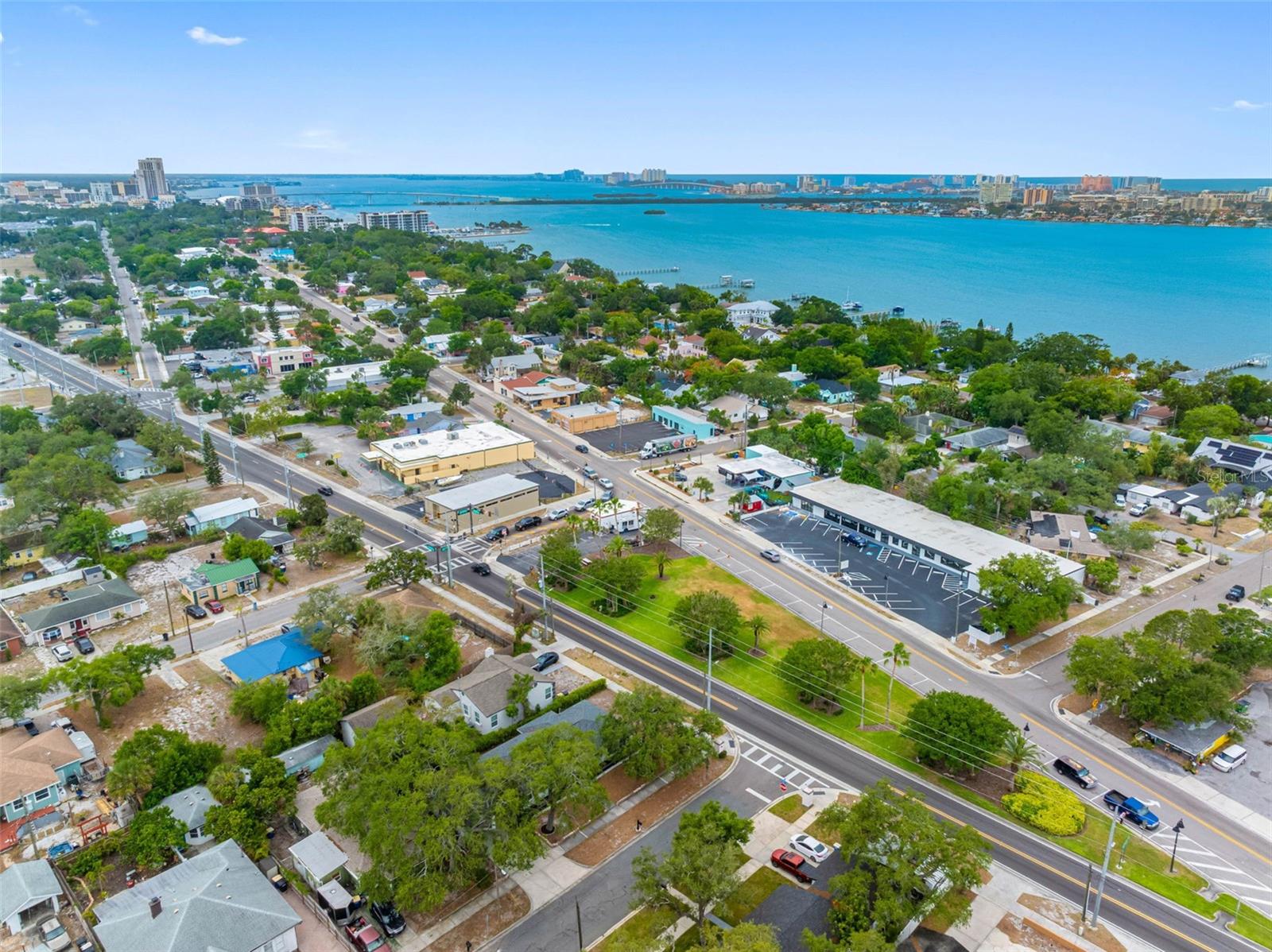 1005 APACHE TRL, CLEARWATER, FL, 33755