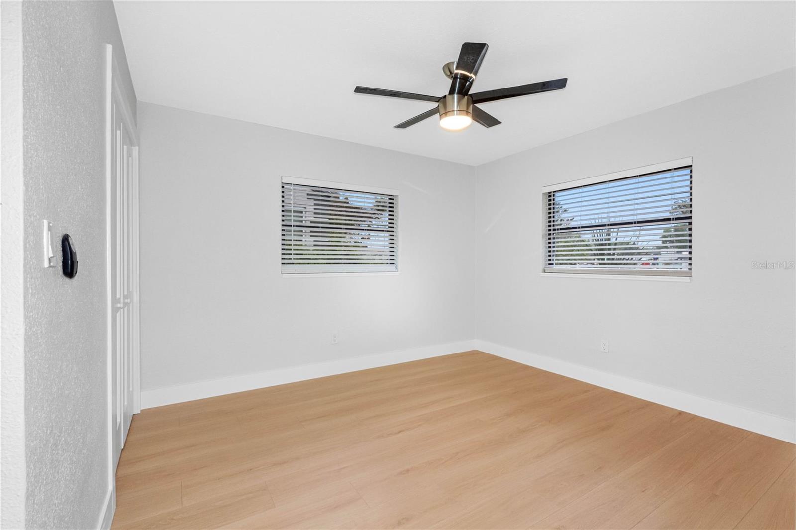 1005 APACHE TRL, CLEARWATER, FL, 33755