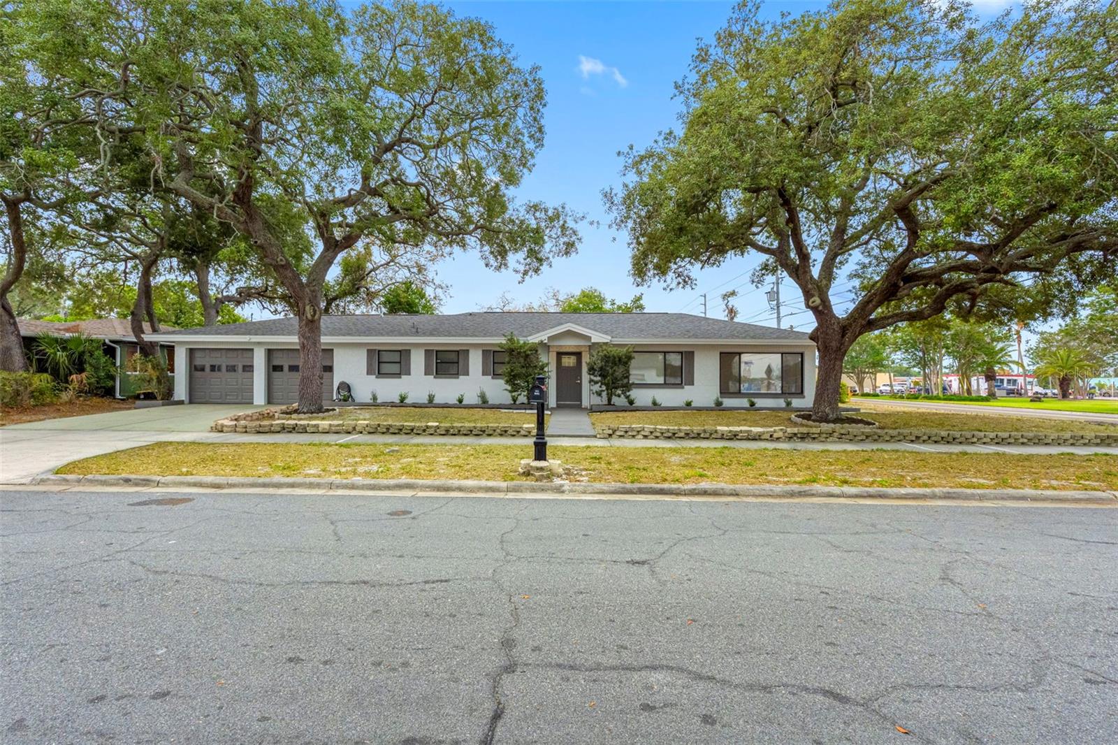 1005 APACHE TRL, CLEARWATER, FL, 33755