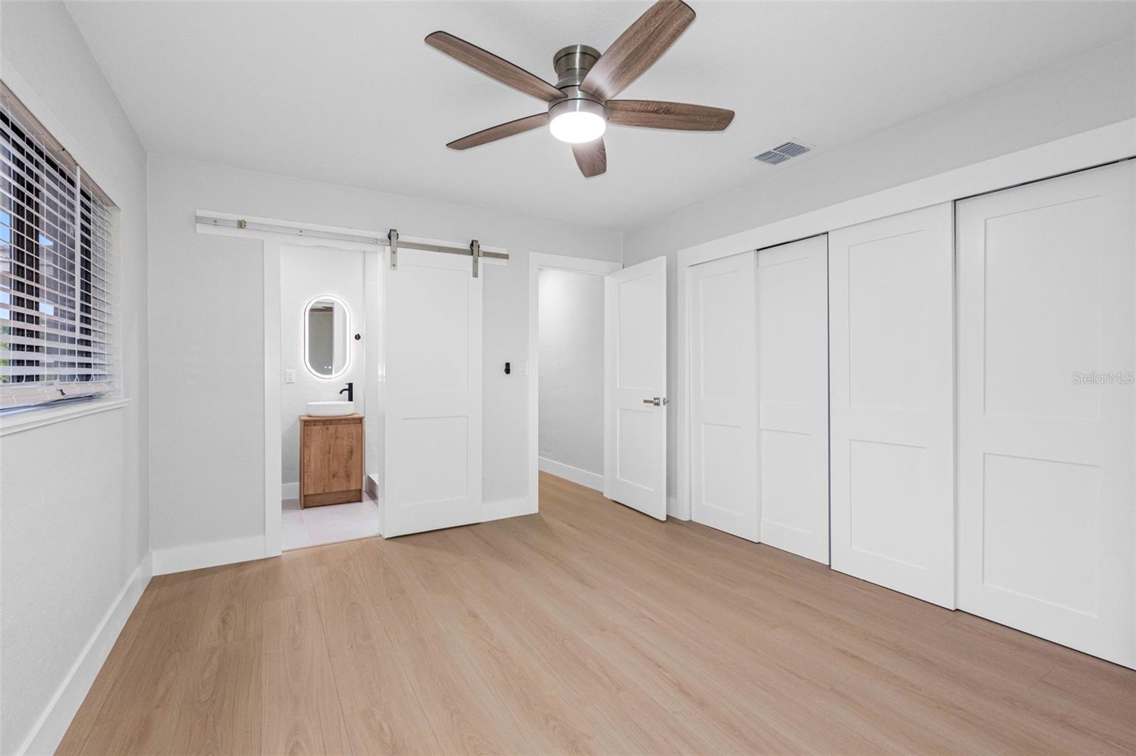 1005 APACHE TRL, CLEARWATER, FL, 33755