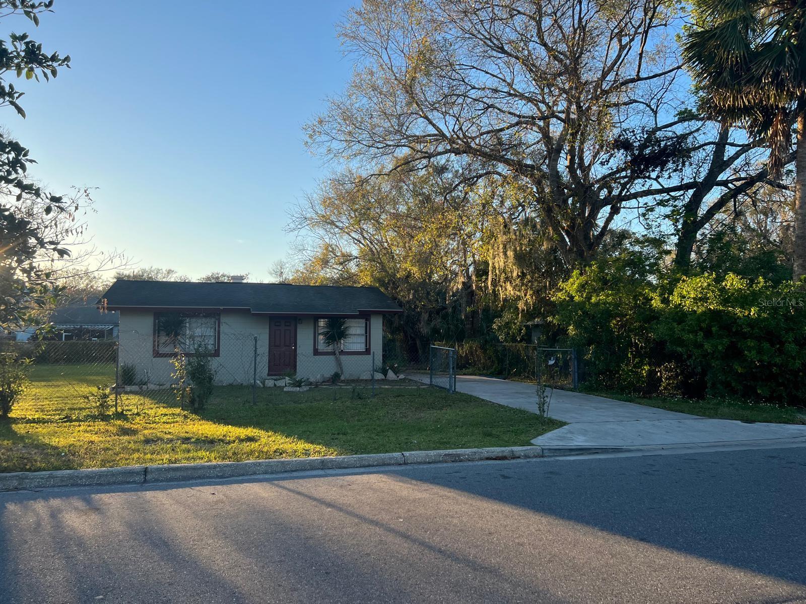 1112/1114 S BAY AVE, SANFORD, FL, 32771