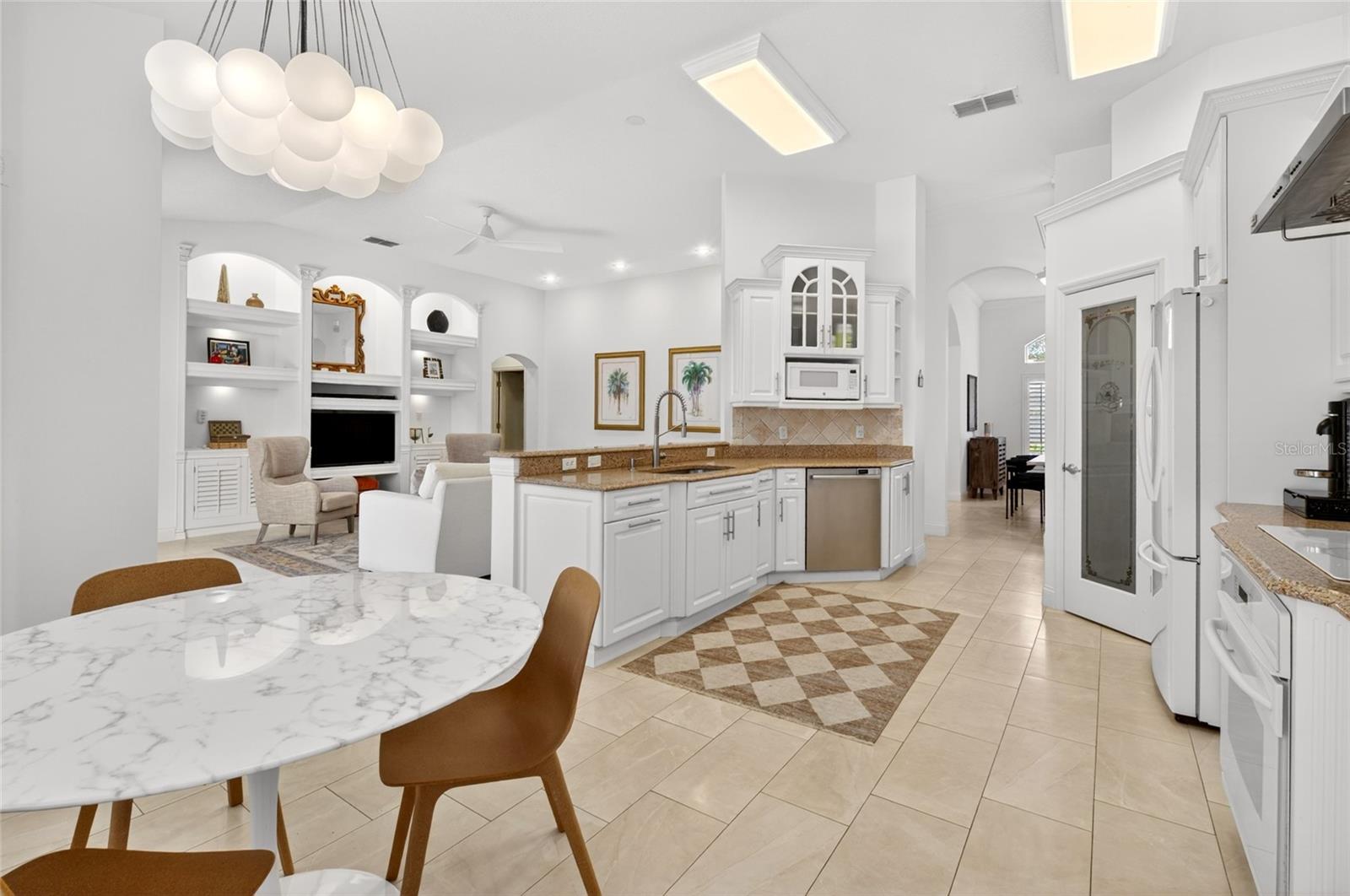 7524 LINDENHURST DR, ORLANDO, FL, 32836