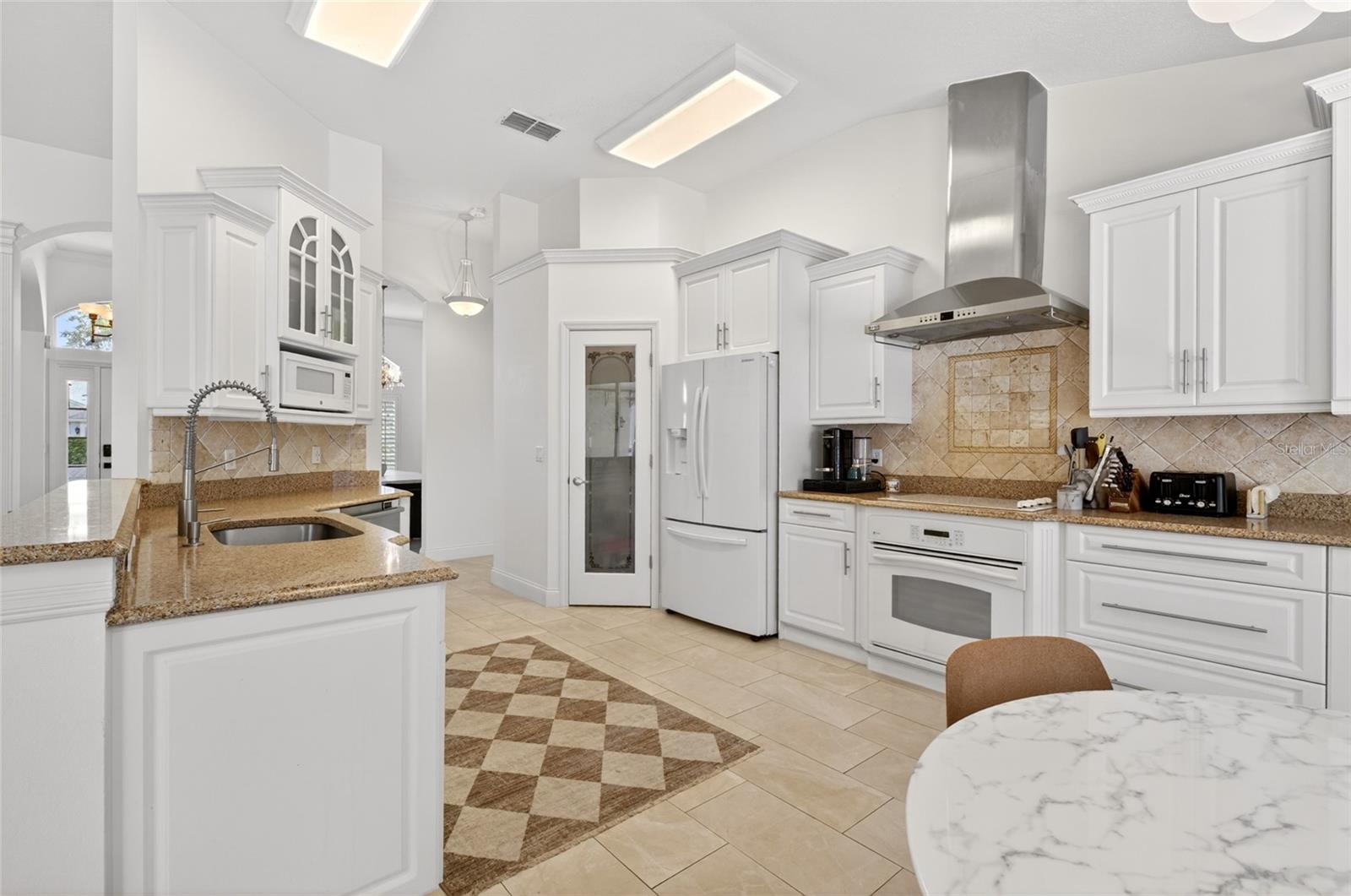 7524 LINDENHURST DR, ORLANDO, FL, 32836