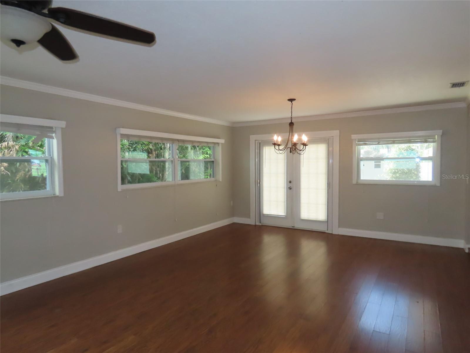 2277 S LAGOON CIR, CLEARWATER, FL, 33765