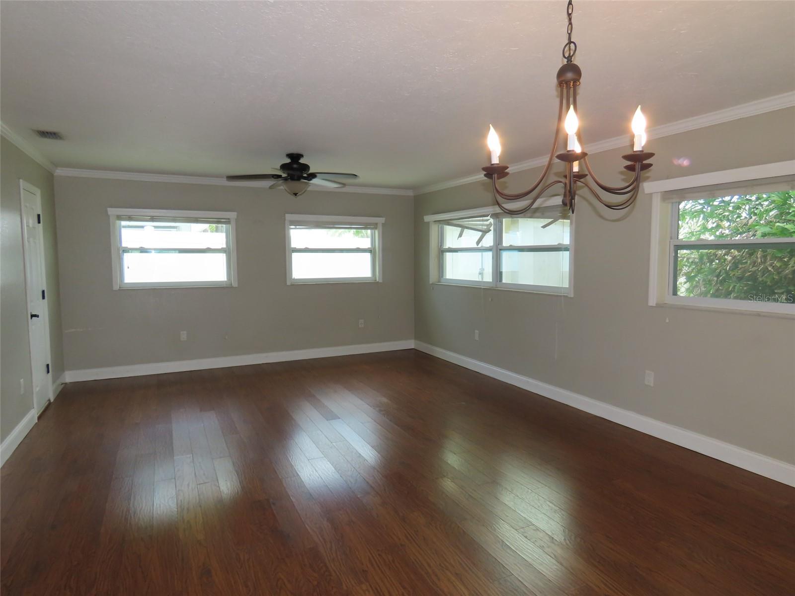 2277 S LAGOON CIR, CLEARWATER, FL, 33765