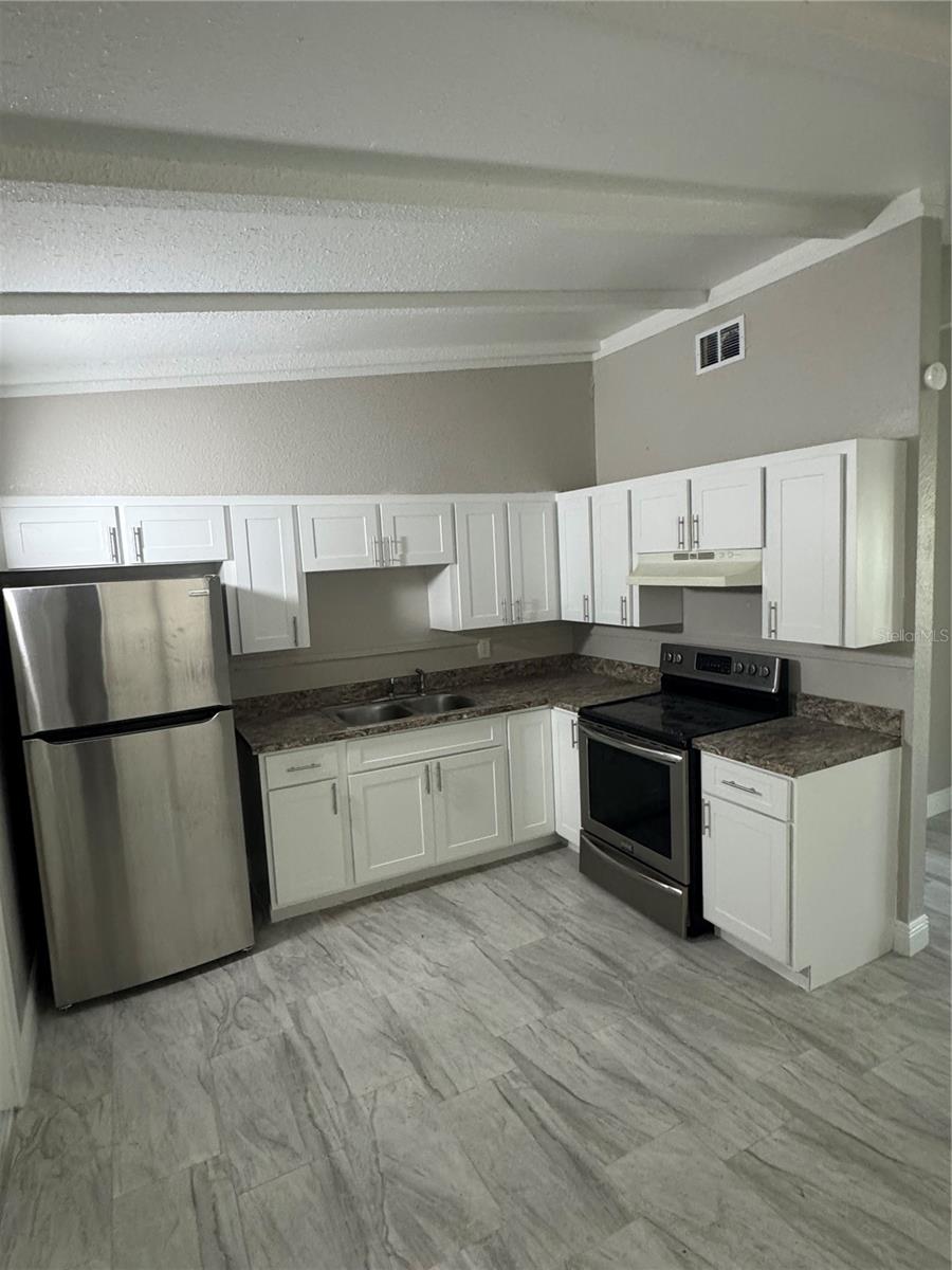 4019 E GROVE ST, TAMPA, FL, 33610