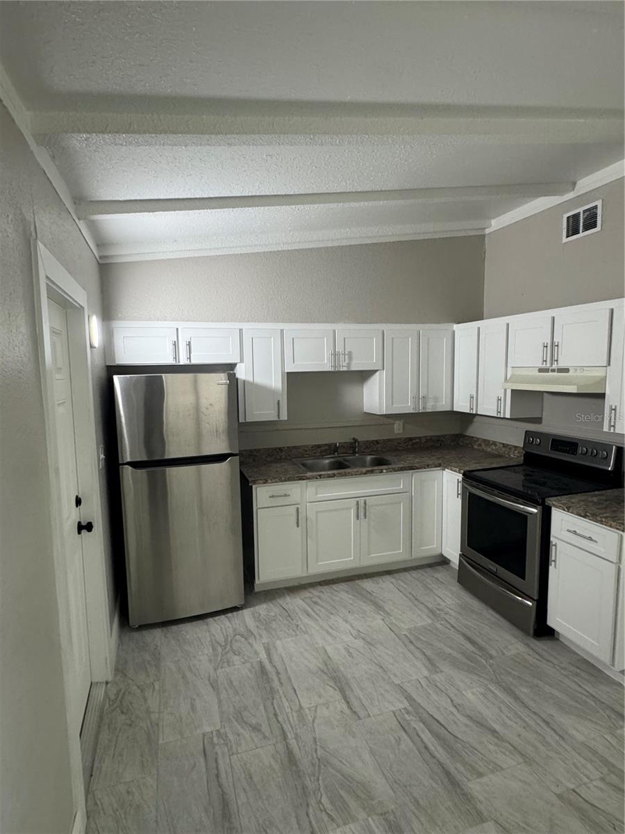 4019 E GROVE ST, TAMPA, FL, 33610