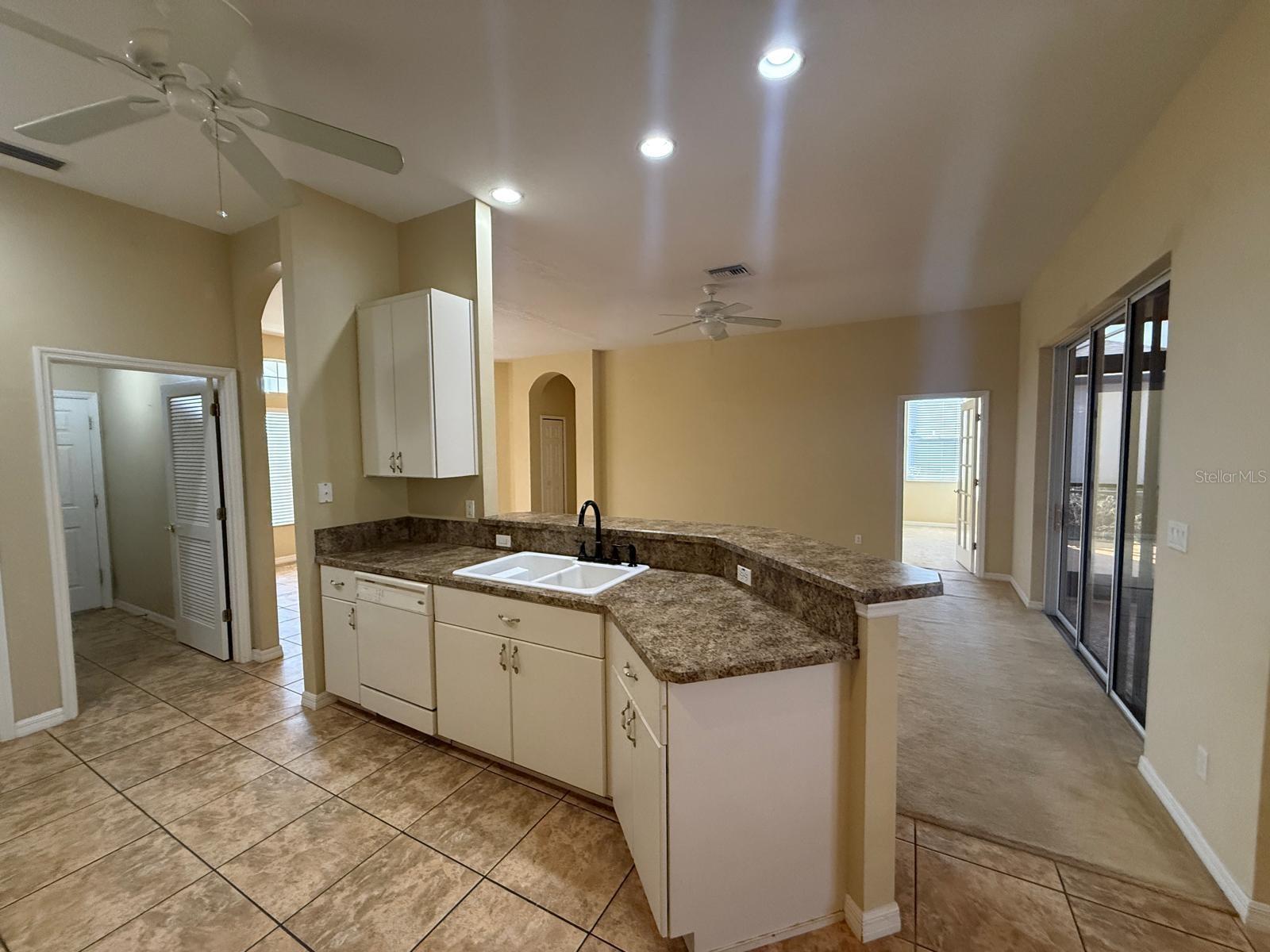 5111 IRONSIDES CT, TAVARES, FL, 32778