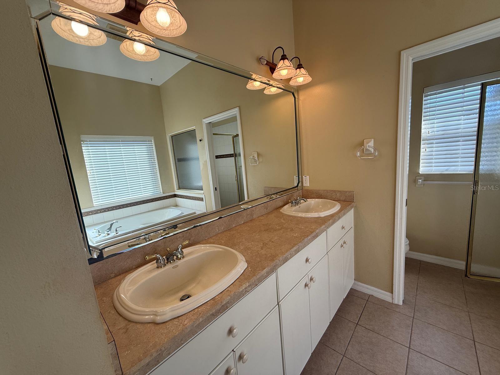 5111 IRONSIDES CT, TAVARES, FL, 32778