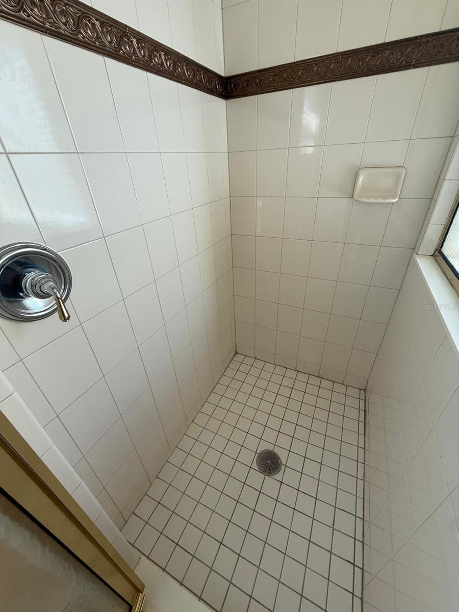 5111 IRONSIDES CT, TAVARES, FL, 32778