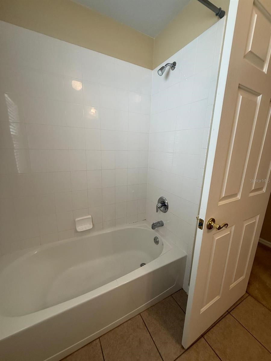 5111 IRONSIDES CT, TAVARES, FL, 32778