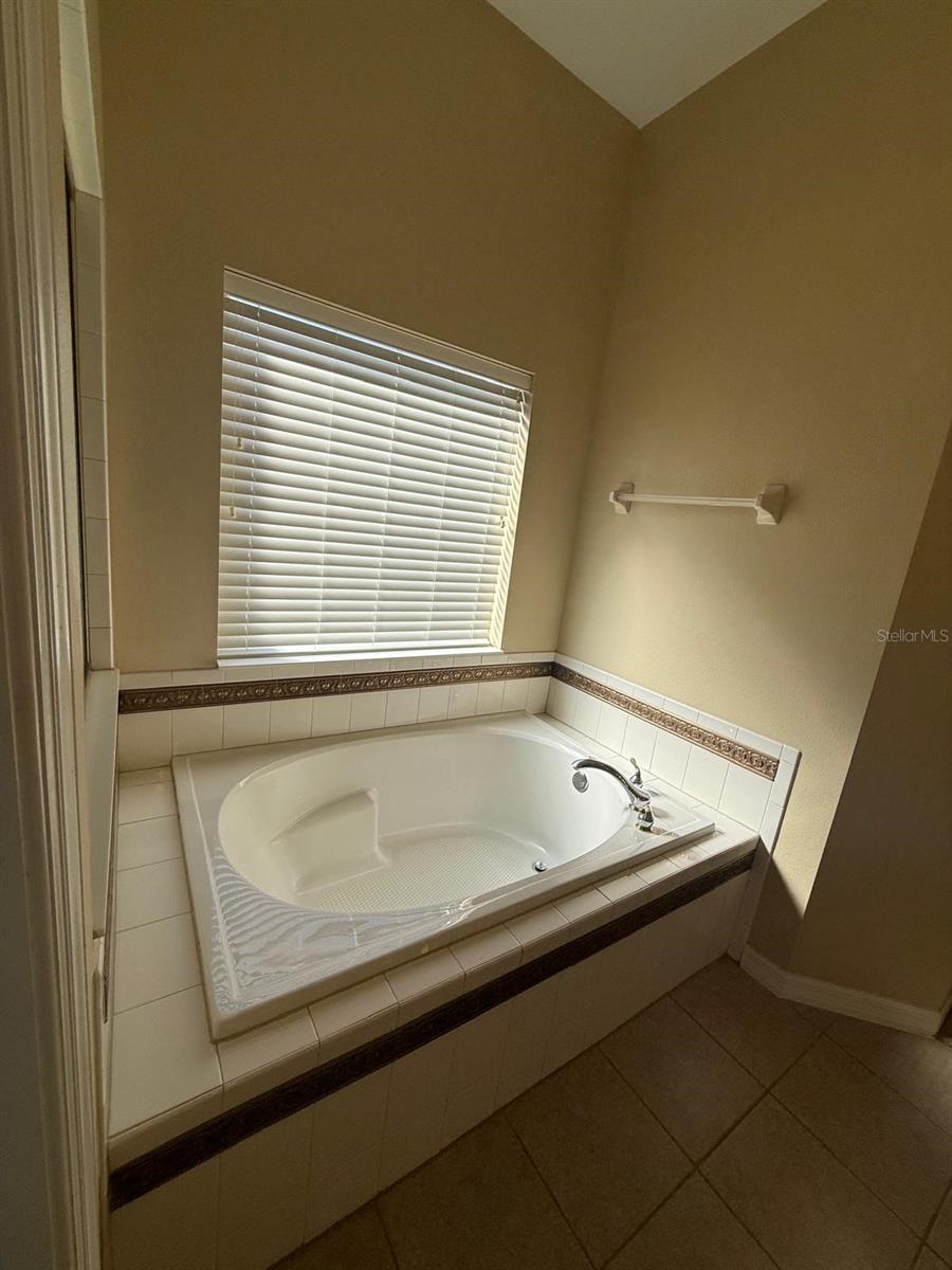 5111 IRONSIDES CT, TAVARES, FL, 32778